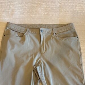 lululemon athletica Khaki Stretch Chinos in Light Tan 40x30